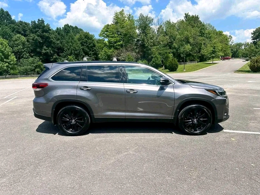 Toyota Highlander additional