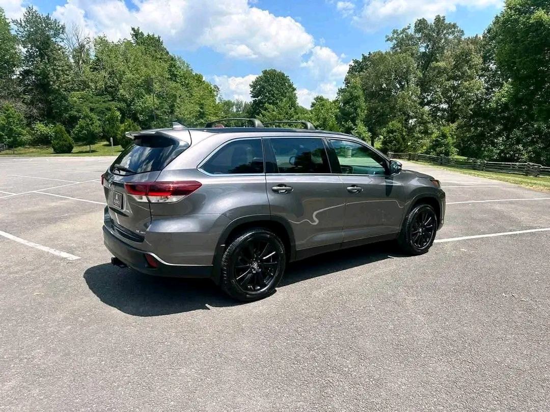 Toyota Highlander additional