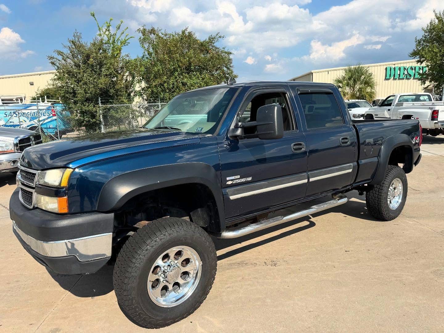 Silverado 2500HD LT additional