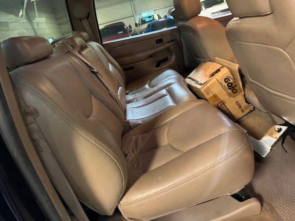 Silverado 2500HD LT additional