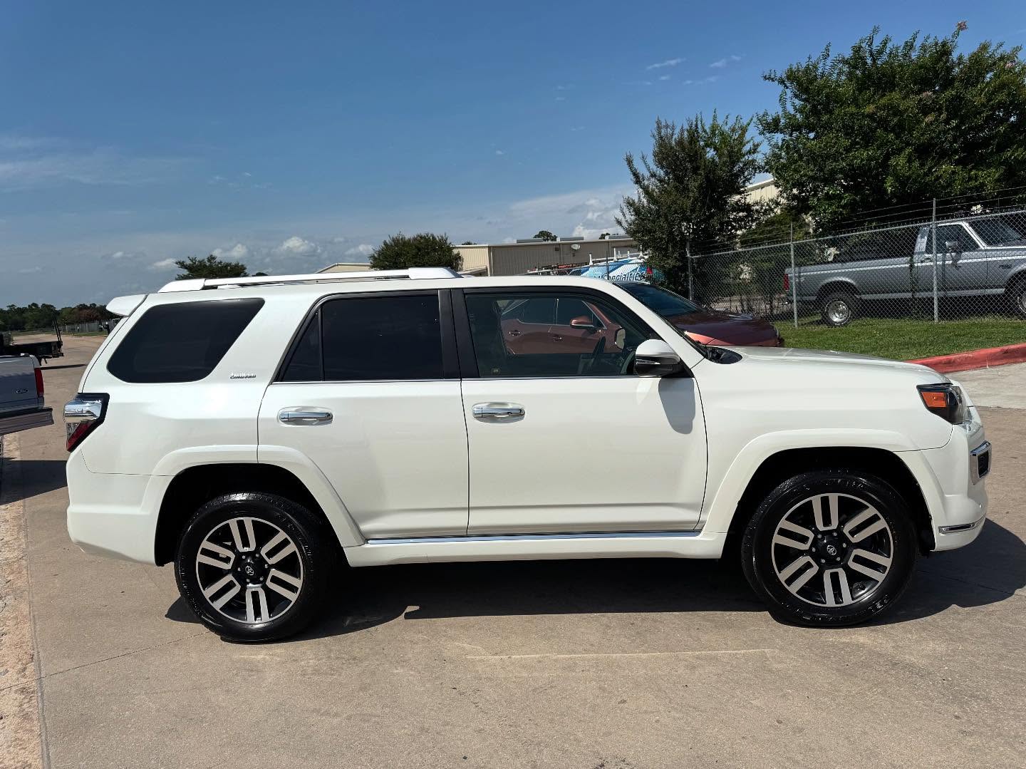 4Runner Limited 4x4 additional