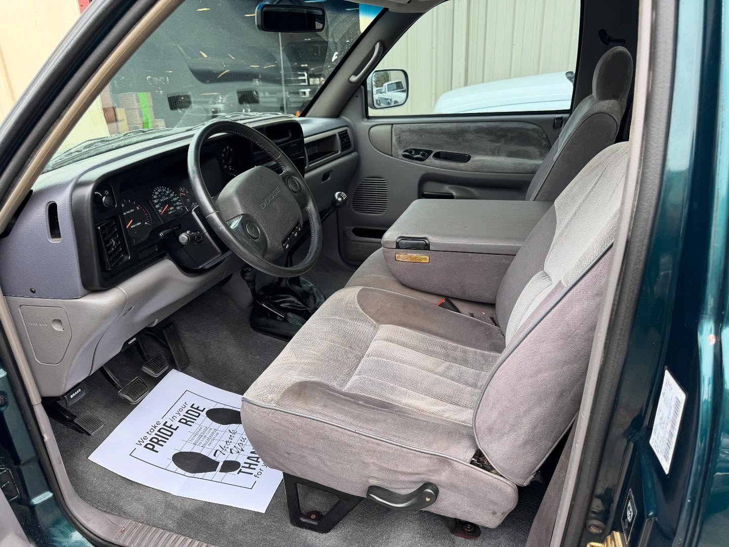 2500 Laramie SLT 4x4 additional