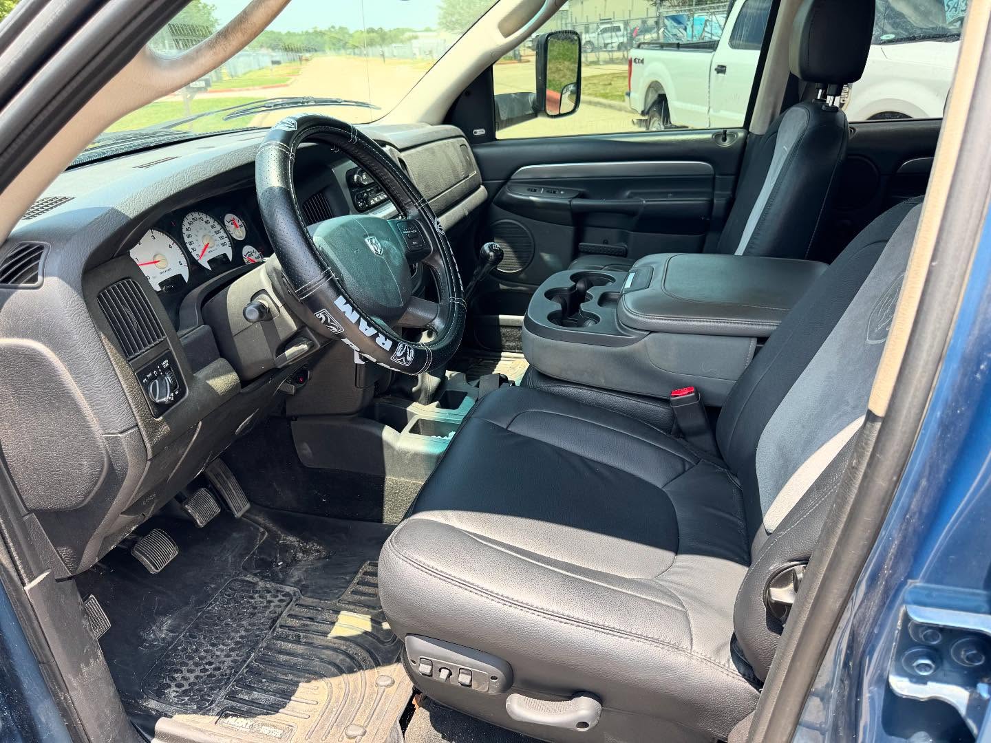 Dodge ram La Marine 4X4 LB additional