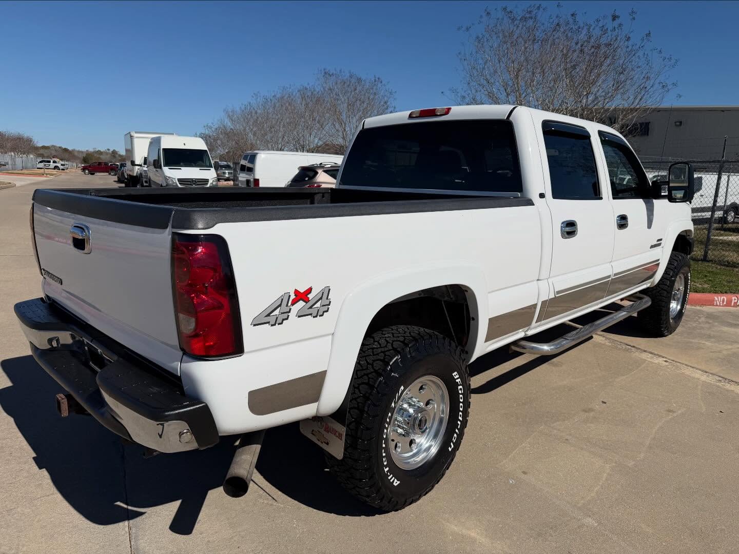 Silverado 2500HD additional