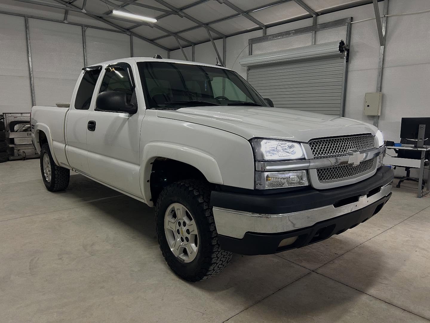 Silverado 1500 Z71 4x4 additional