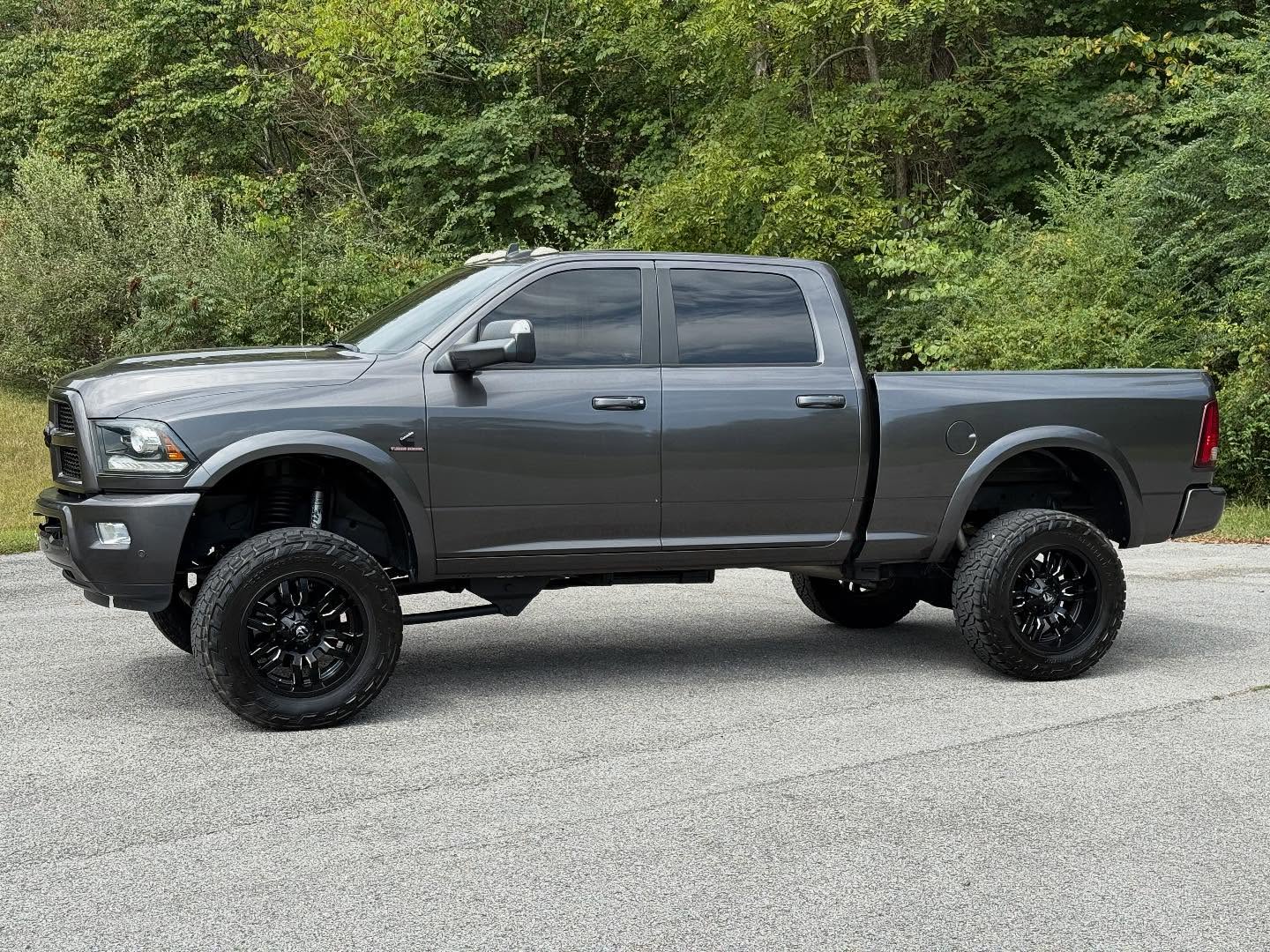 Laramie 4x4 6.7 Cummings additional