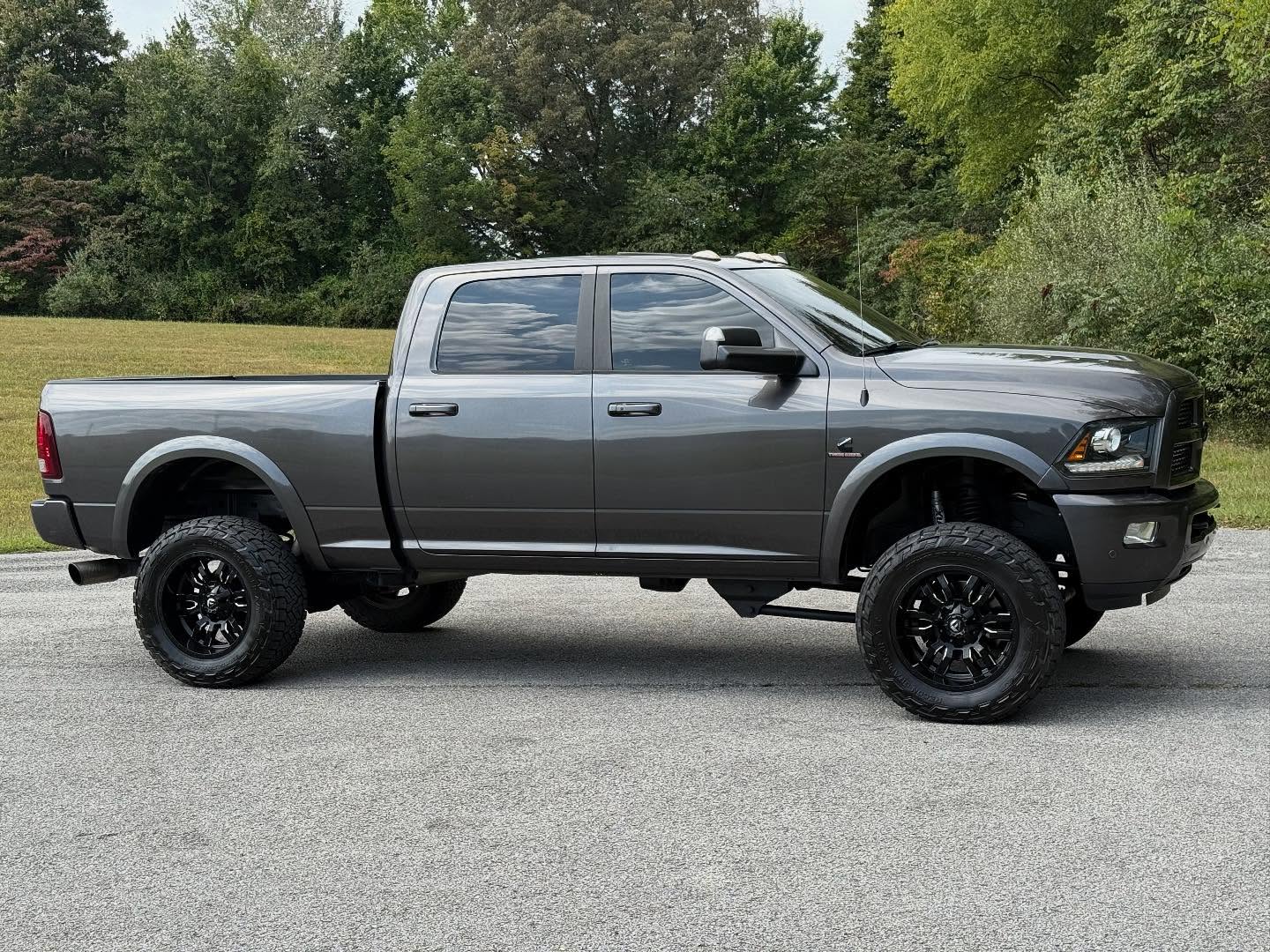 Laramie 4x4 6.7 Cummings additional