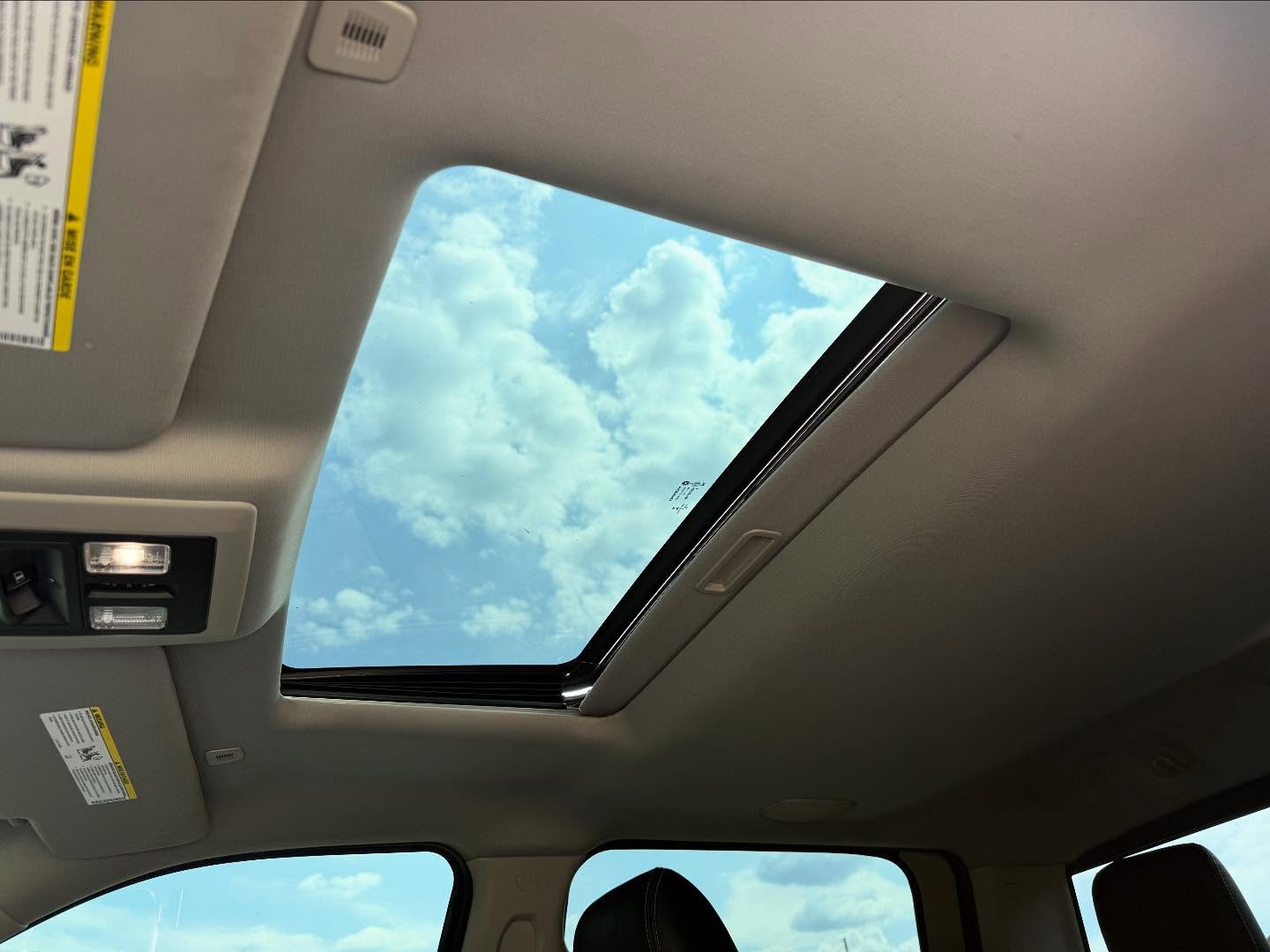 Laramie 4x4 6.7 Cummings additional