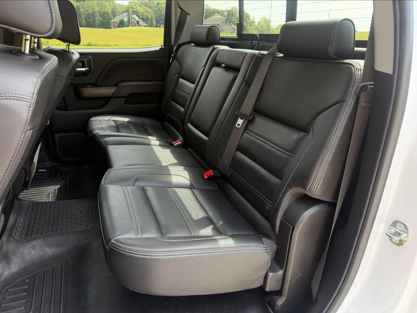 Sierra 2500 Denali 4x4 additional