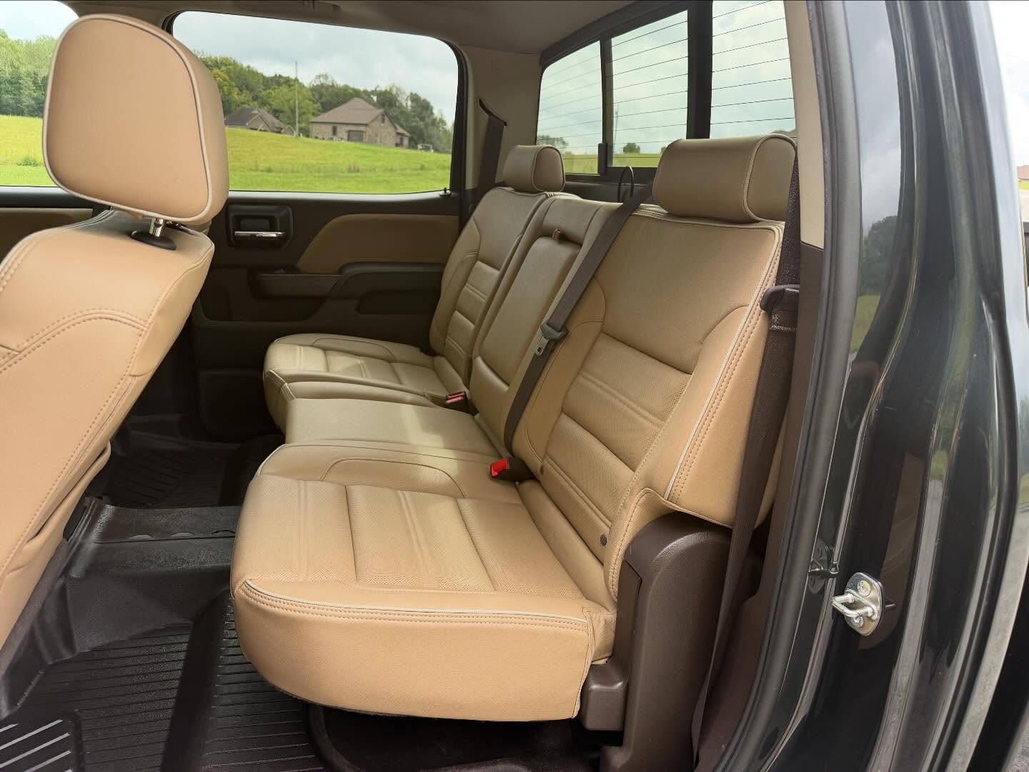 Sierra 2500 Denali 4x4 additional