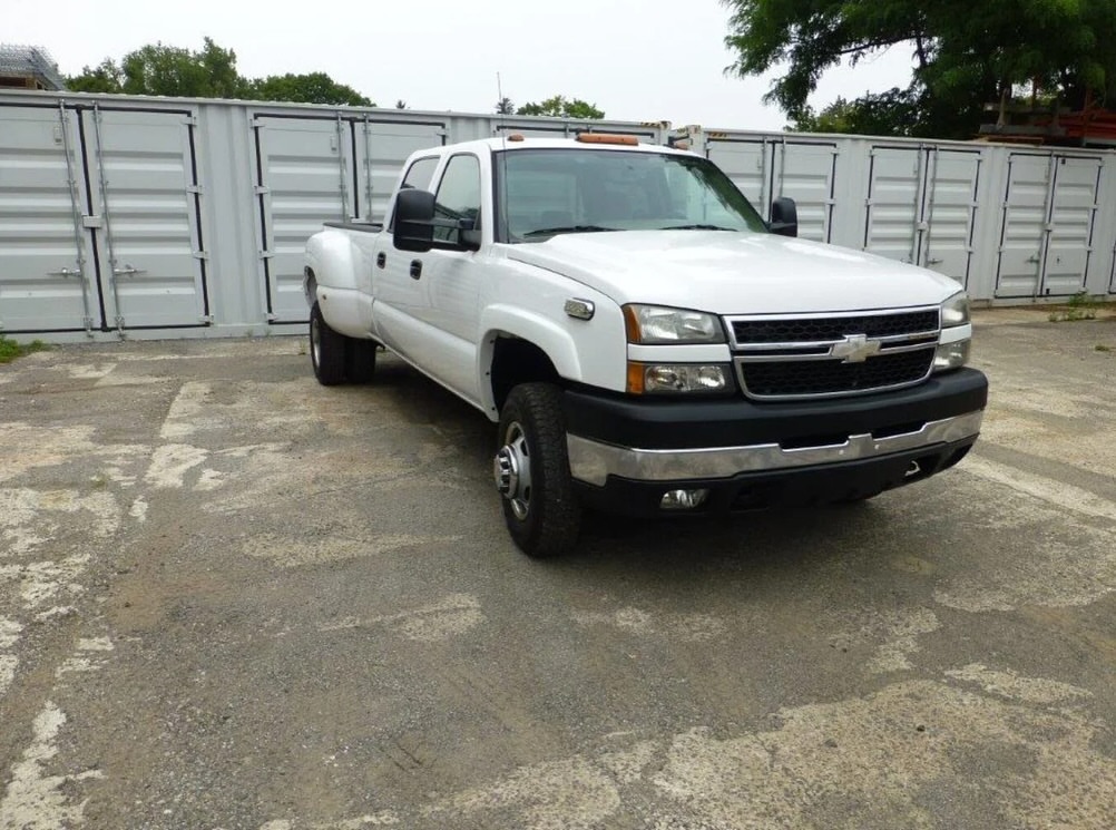 Silverado classic 3500 LT daully additional