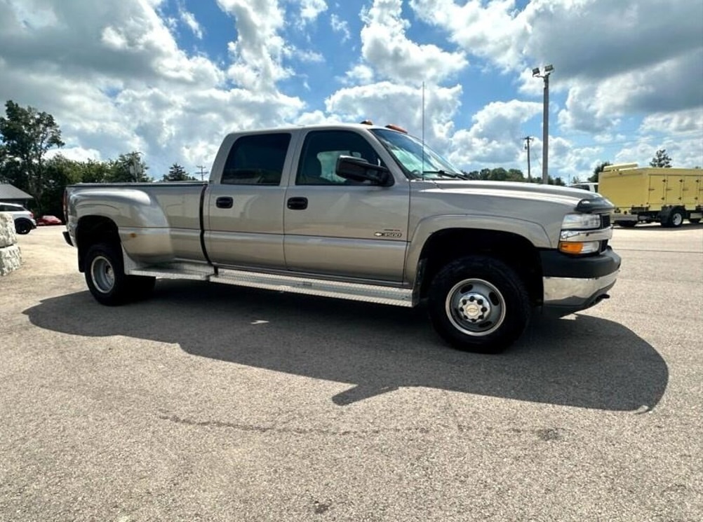 Silverado 3500 crew cab 4wd additional