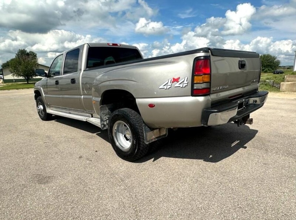 Silverado 3500 crew cab 4wd additional